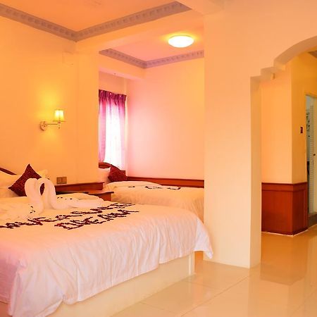 Mandalay White House Hotel Extérieur photo