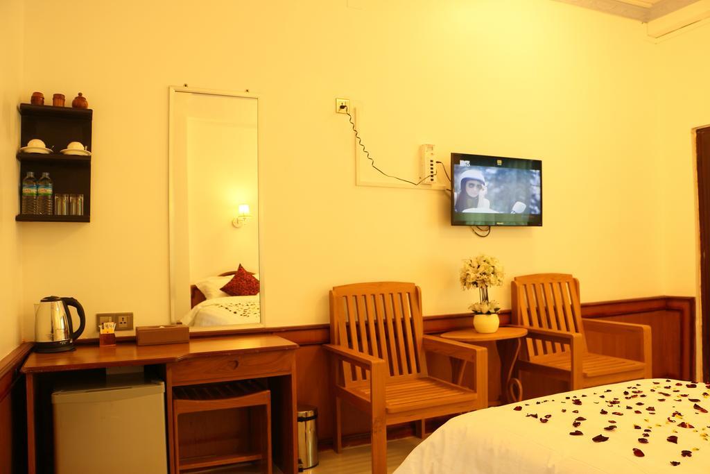 Mandalay White House Hotel Chambre photo