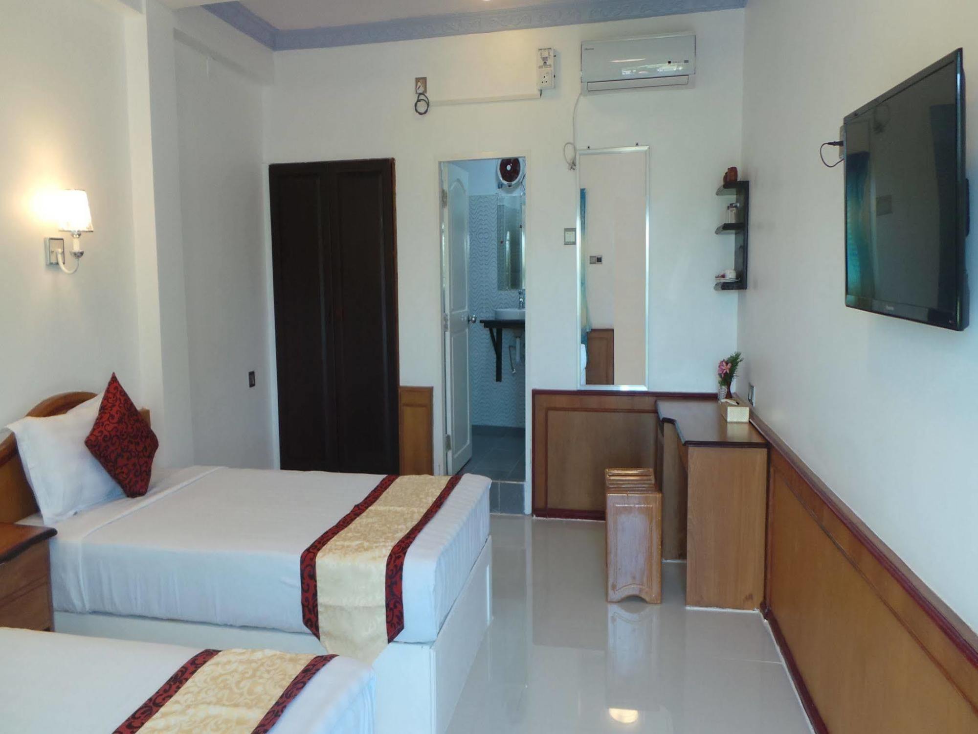 Mandalay White House Hotel Extérieur photo